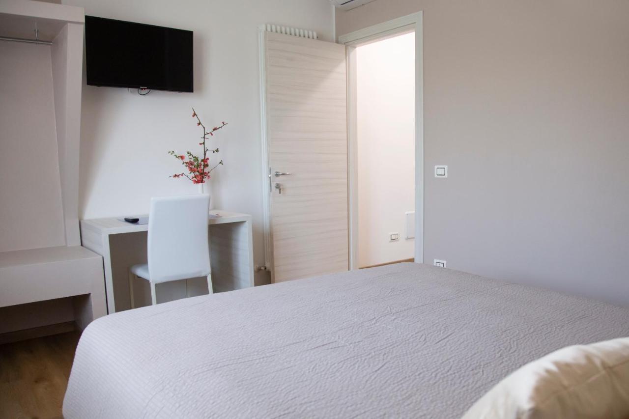 B&B Stellanova San Donnino della Nizzola Exteriör bild